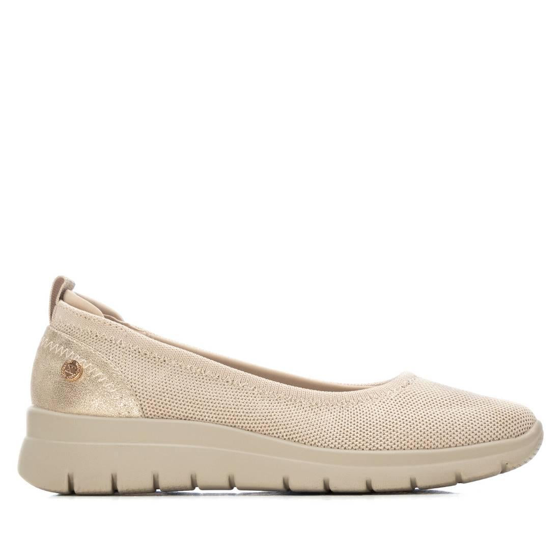 Zapato de mujer plano Xti 14437001