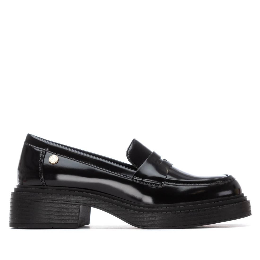 Zapato de mujer plano Xti 14452802