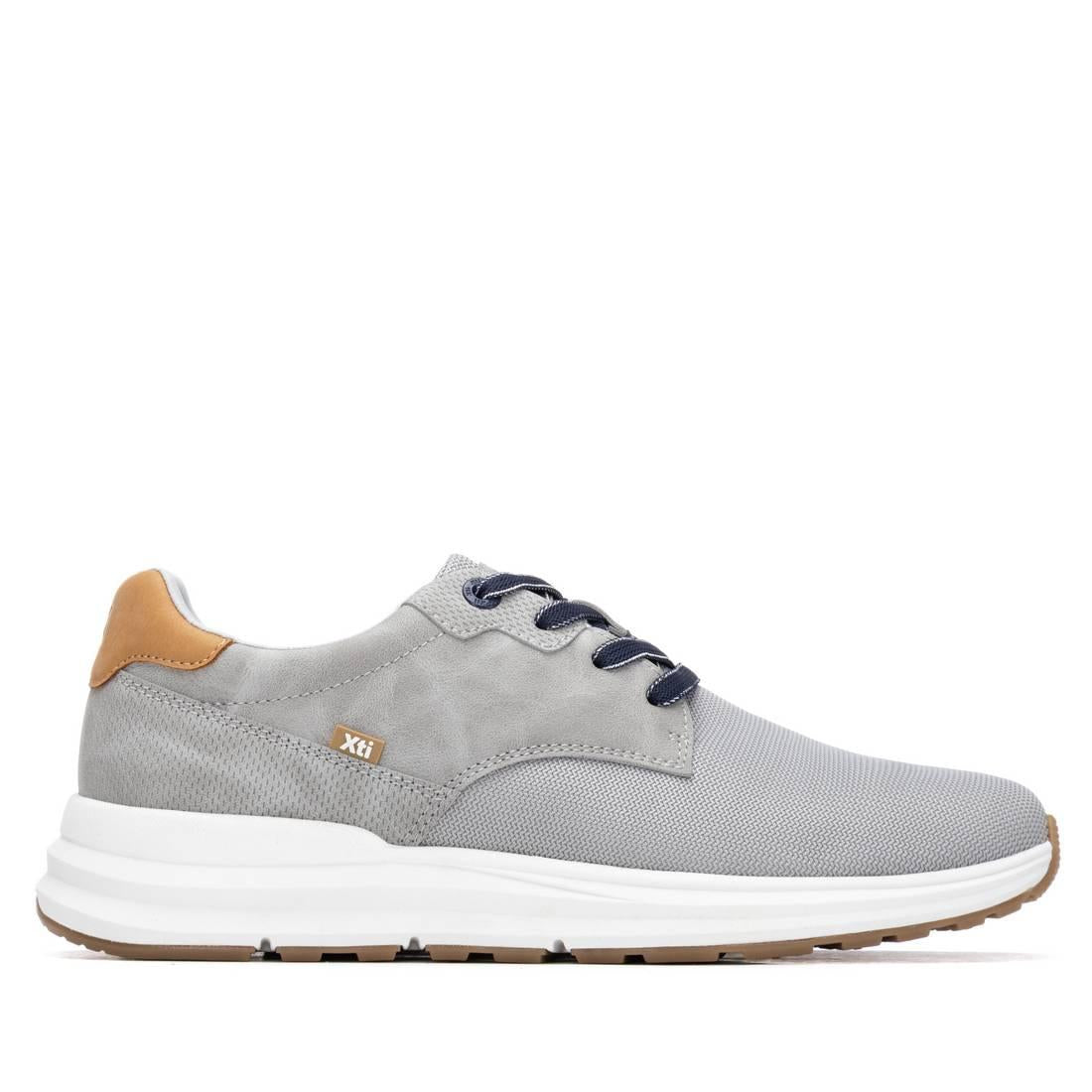 Zapato de hombre plano Xti 14576602