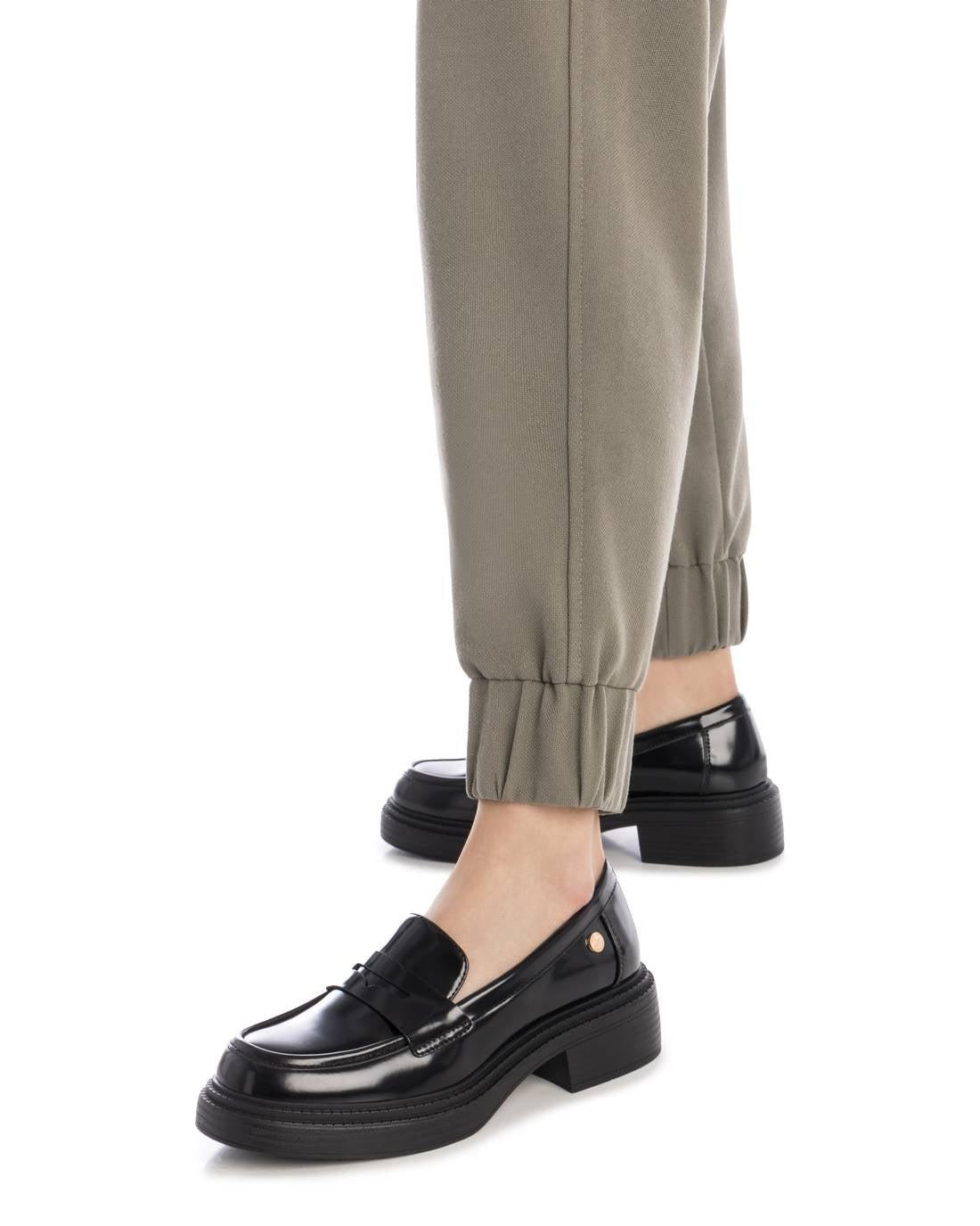 Zapato de mujer plano Xti 14452802