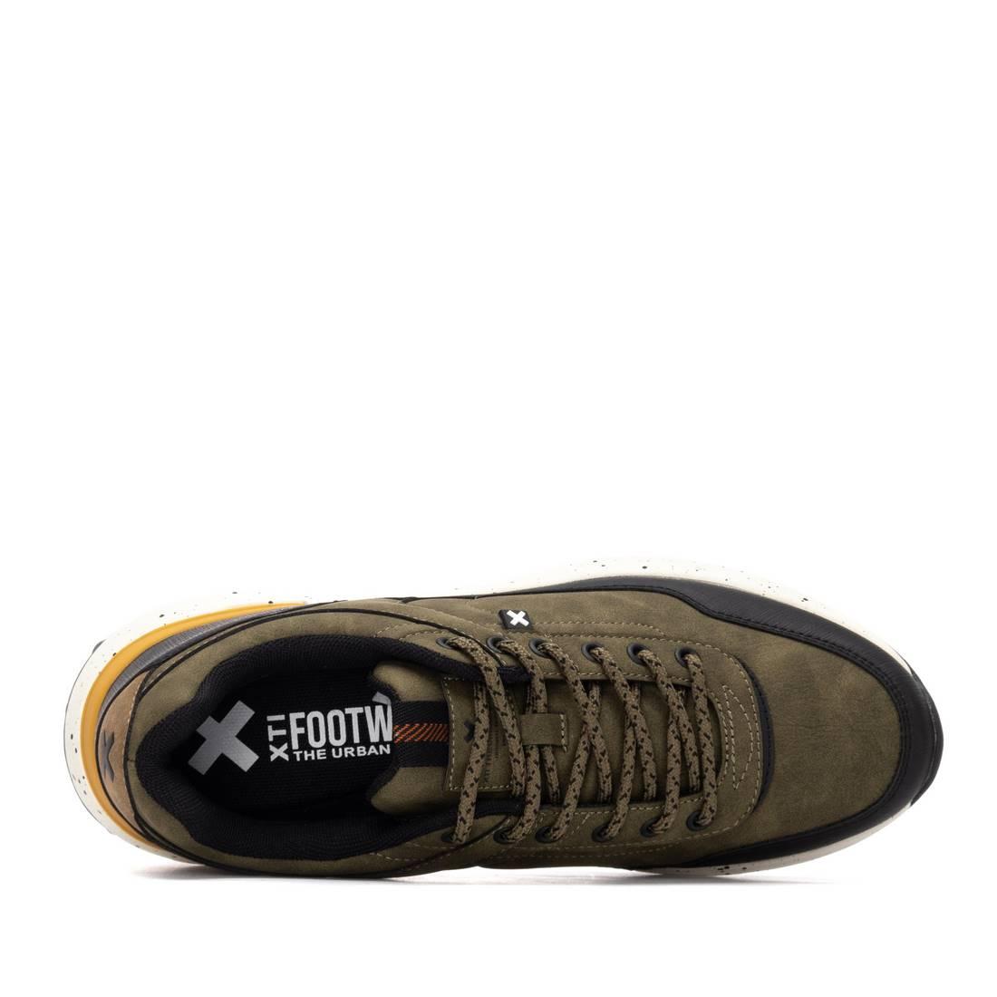 Zapatilla de hombre plano Xti 14469301