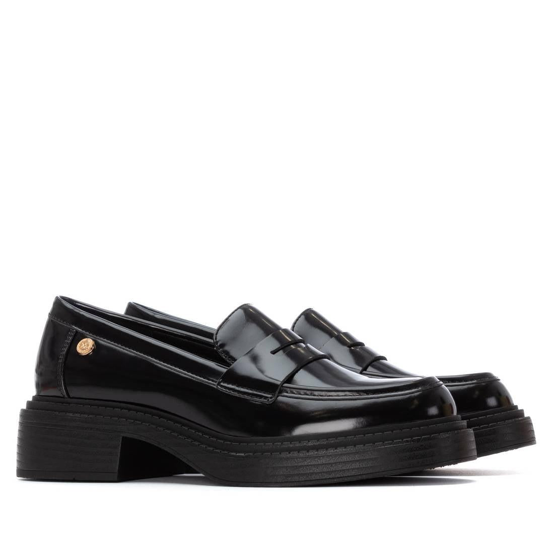 Zapato de mujer plano Xti 14452802