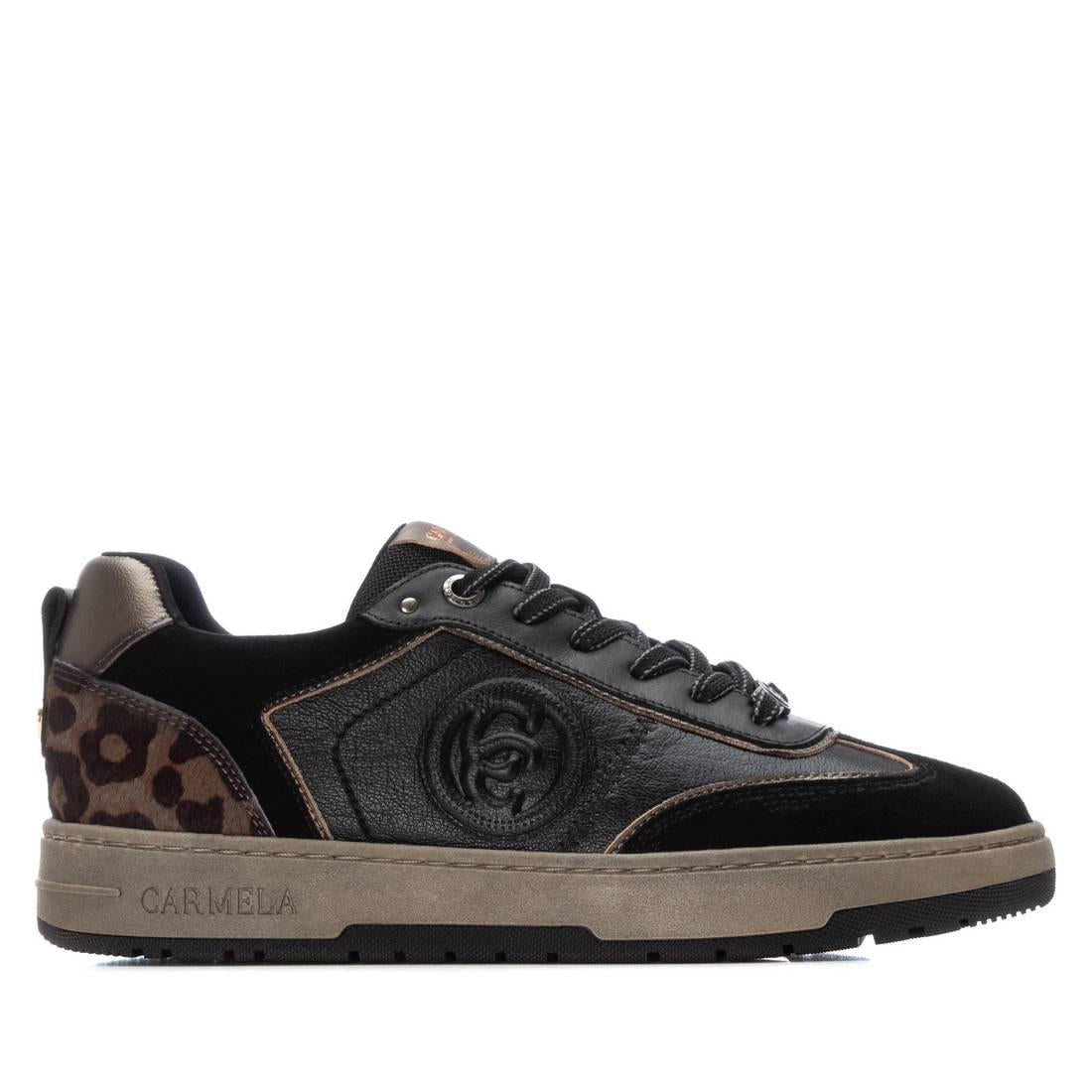 Zapatilla plana de mujer Carmela 16250401