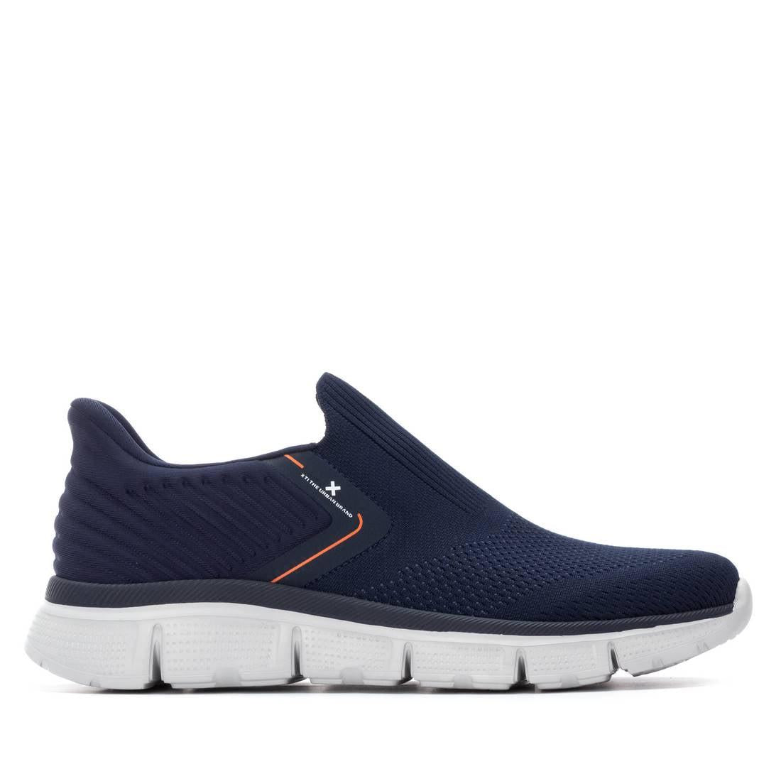 Zapatilla de hombre plano Xti 14456602
