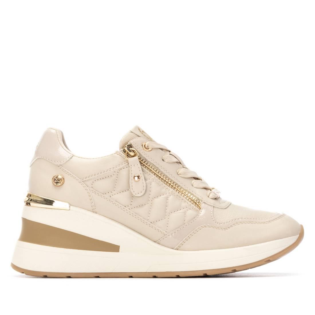 Zapatilla de mujer con cuña Xti 14438001