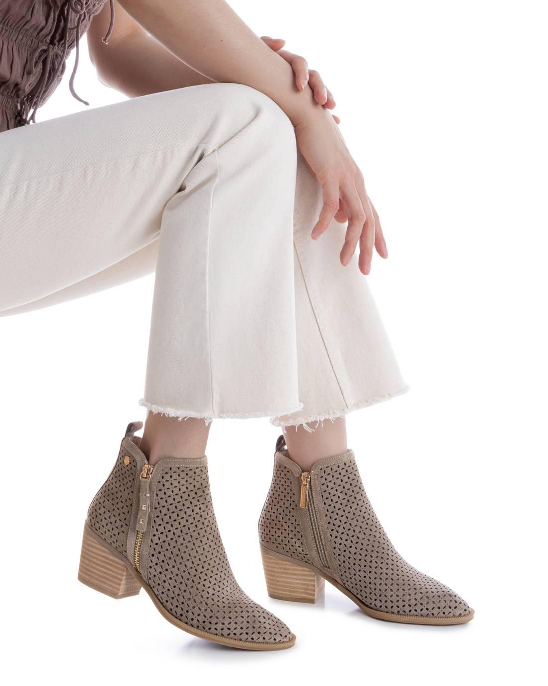 Botin de mujer con tacón Carmela 16314901