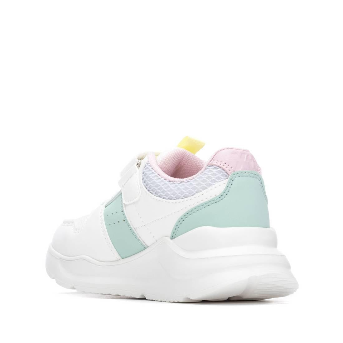 Zapatilla de niña plano Xti kids 15300904