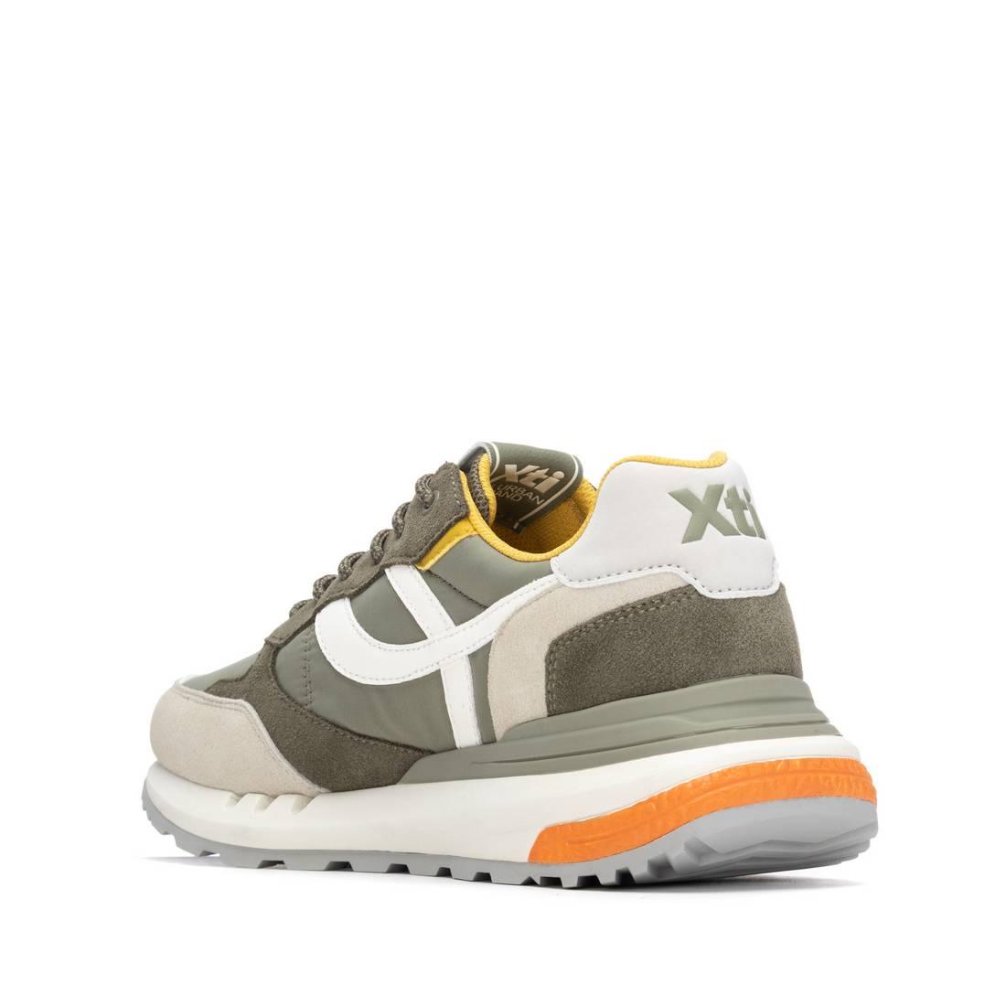 Zapatilla de hombre plano Xti 14580202