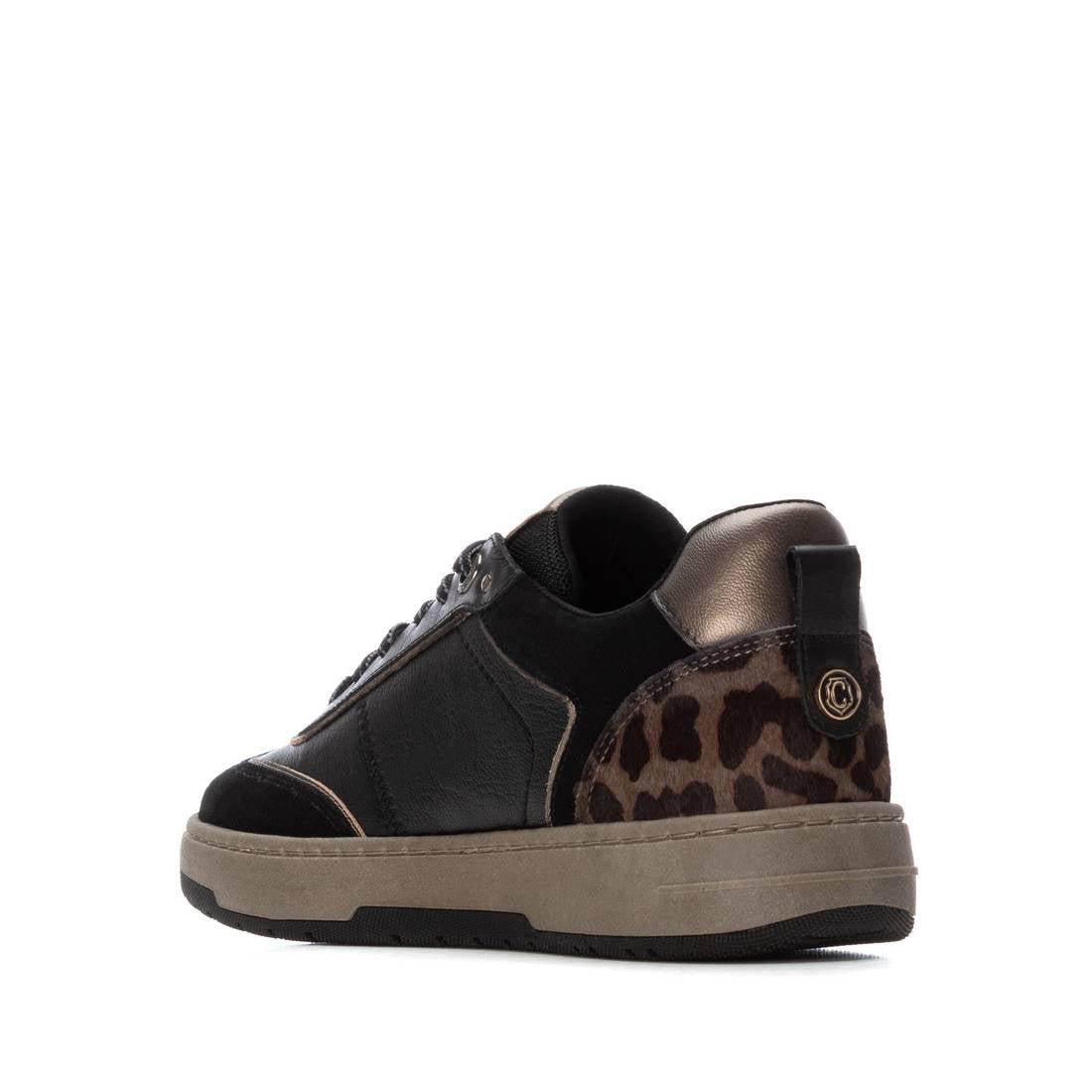 Zapatilla plana de mujer Carmela 16250401