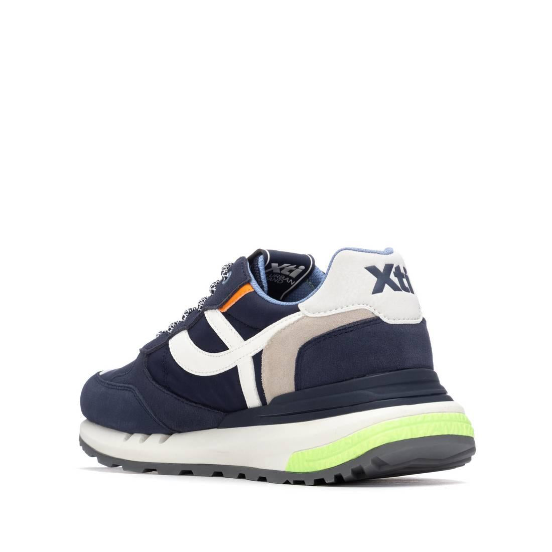 Zapatilla de hombre plano Xti 14580205