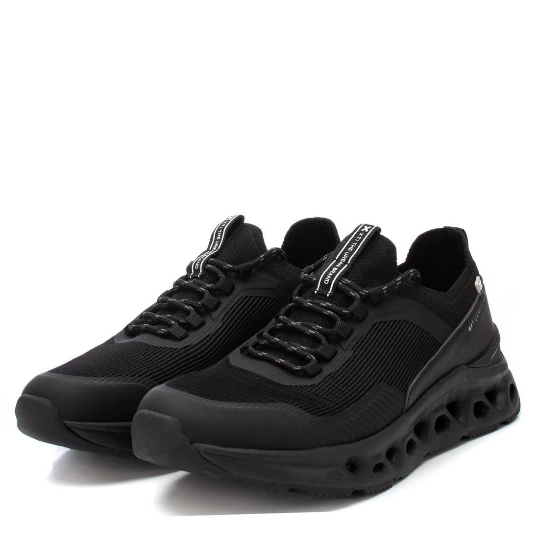 Zapato de hombre XTI 14404903